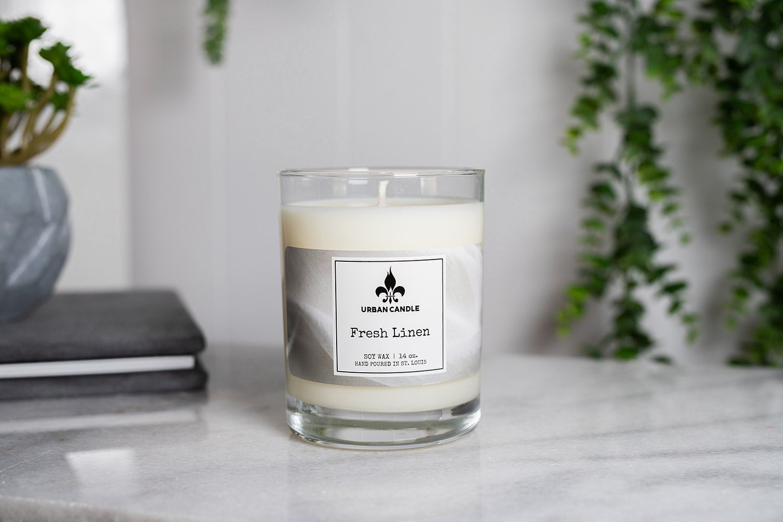 Urban Concepts by DECOCANDLES - Highly Scented Soy Candle - Long Lasting -  Hand Poured in USA (Fresh Linen, 6 Oz.)